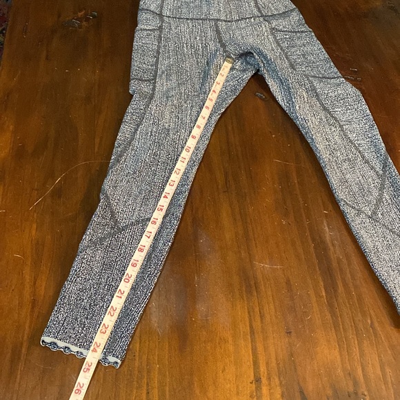 LULULEMON REFLECTIVE YOGA PANTS🍋 - Picture 8 of 15